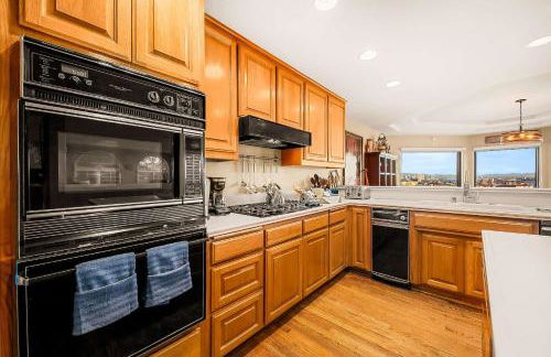 Spacious Beautiful Home with Stunning Bay Views - Foto 25