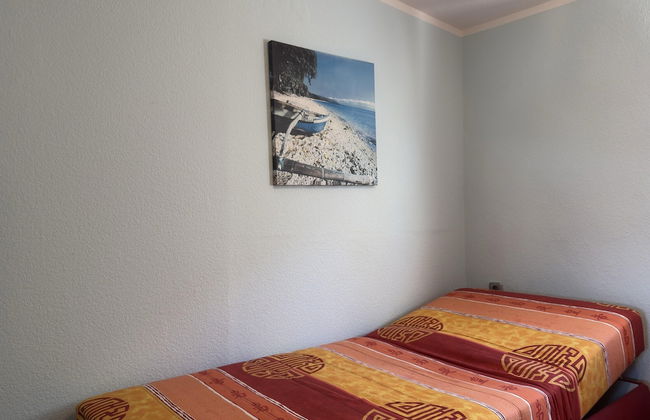 Striking Holiday Home in Sternberg With Jetty - Foto 11