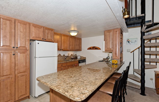 The Crestwood Condominiums - Foto 39