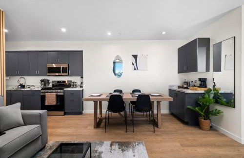 Stylish 2 Bedroom King Bed EVCharger Pet-Friendly Balcony - Foto 2