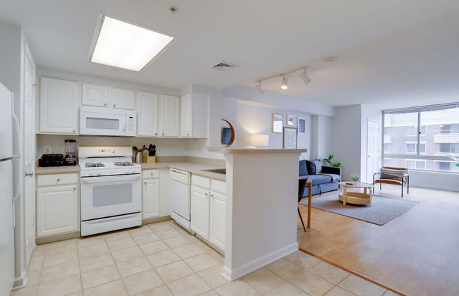 Cozy 1 Bedroom Condo at Ballston - Foto 7