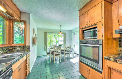 Quaint Lake Norman Home with Boat Dock and Grill! - Foto 8