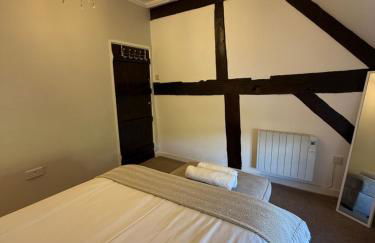 Bewdley River Cottage - Free private gated parking for 2 cars - River front location - Foto 17