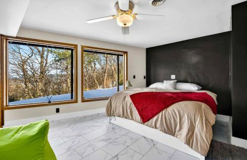 Modern Mountain Cabin with Hot Tub and Game Room Near Moorefield, West Virginia - Foto 50