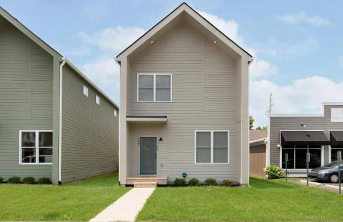 Modern Retreat with Hot Tub-Near Downtown Indy-Family Friendly - Foto 31