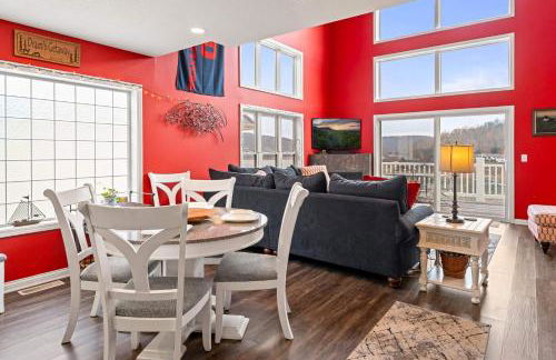 Family-friendly Home Hot Tub Lake View & Pool Access - Foto 10