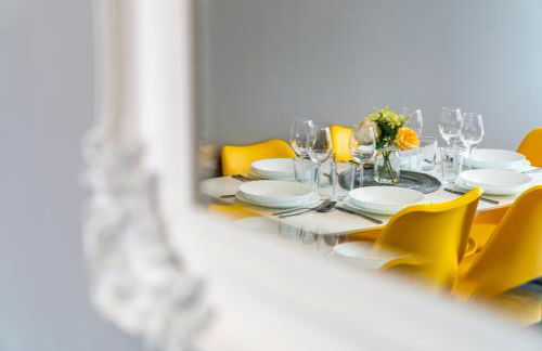 Elegant Flat Near Stonehenge, Amesbury Town Centre Smart TVs Netflix FREE PARKING - Foto 14