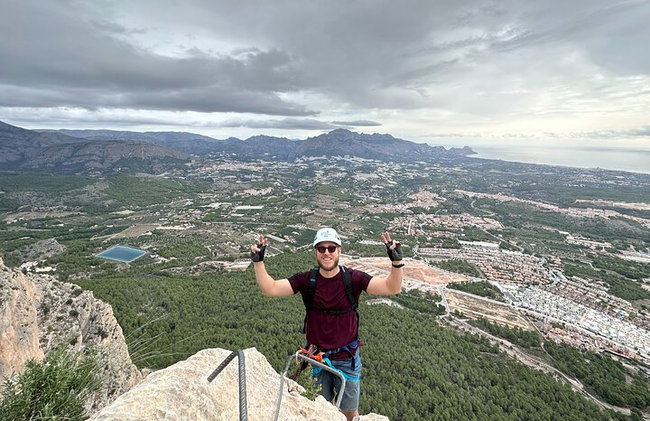 Experiencia de Escalada de Medio Día en Vía Ferrata del Ponoig - Foto 11