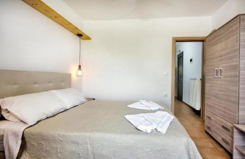 Achilli Apartments - Photo 36