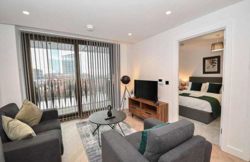 Contemporary Flat in Central Manchester w Balcony - Photo 8