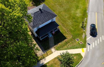 1939 Four Bed Rustic Escape by Casino - Foto 24