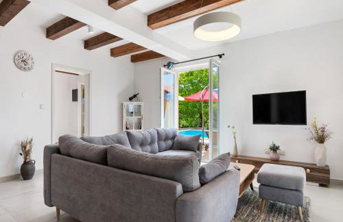 Quaint Holiday Home near Buzet with Terrace - Foto 13