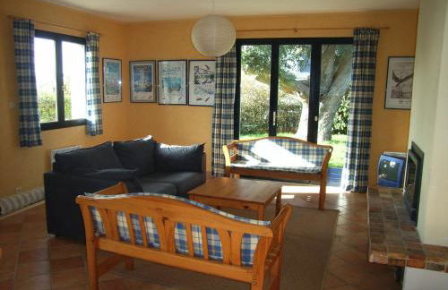 REF 034 Maison deux chambres pour cinq personnes proche Golfe du Morbihan LE MONTENO ARZON - Foto 5