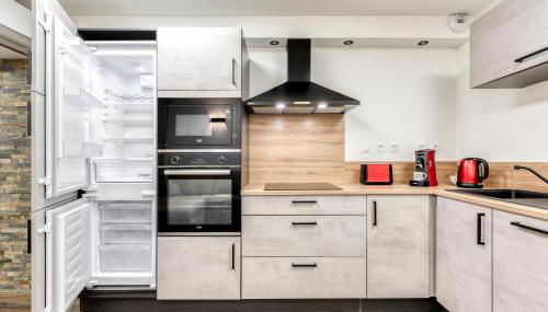 Côté Palais avec Climatisation - Fibre & Netflix - Spacieux en rez-de-chaussée - Foto 3