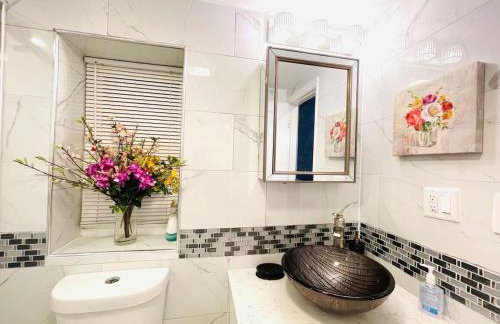 Downtown City Hall near Kimmel Center 2BD Suite - Photo 19