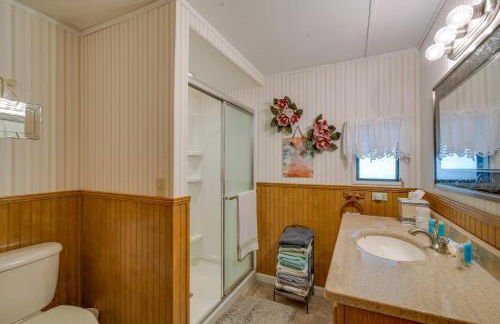 Satsuma Home with Fire Pit and Dunns Creek Access! - Foto 12