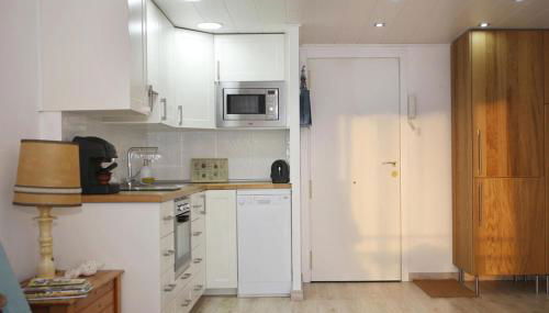 At151 Flat with Airco,building in front of the beach - Foto 2