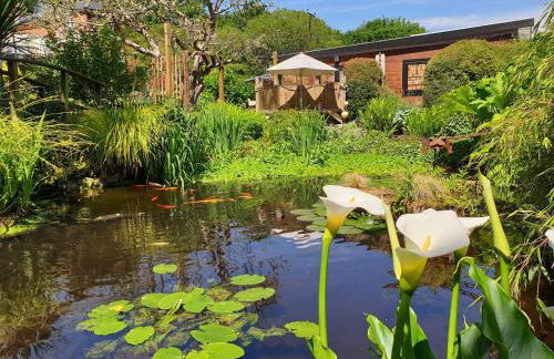 'Monktonmead Lodge' in secluded setting, with private indoor pool. - Photo 30