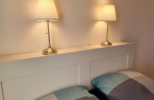 Ehemalige Bibliothek Apartment für 2 mit Küche Kamin Netflix Parken und Hofladen - Foto 8