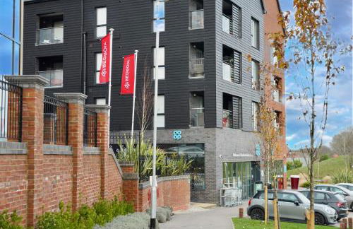 Luxury 2 Bed Apartment with Parking near London - Foto 48