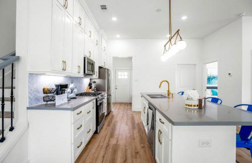 Cloud 9 Super - Luxe at East Downtown - Photo 10