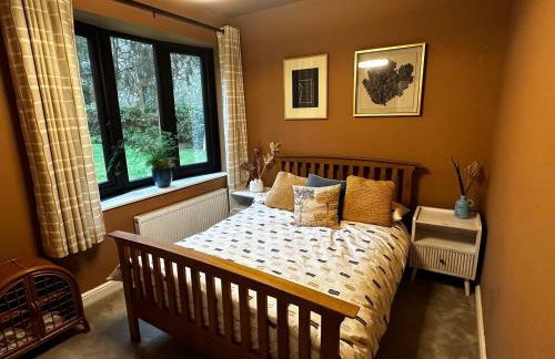 Acorn Lodge Luxury Retreat In a Stunning Oasis With Hot Tub - Pass the Keys - Foto 22