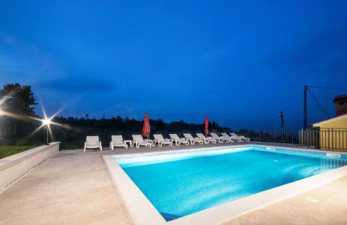 Villa Maslina, a charming and private villa 15 km from the sea - Foto 22
