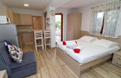 Seaside Apartments Hrka - Studio Apartment with Terrace and Sea View 3 - Foto 14