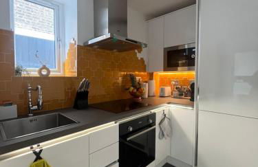 Cozy and Peaceful Apartment with Terrace in Hackney - Foto 2