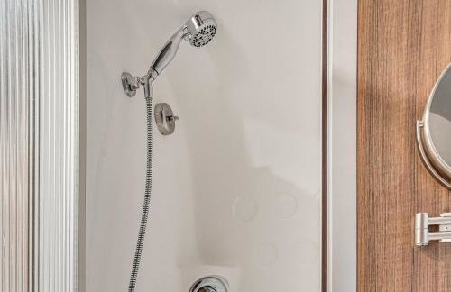 Airstream and Ocean View Unique Gloucester Getaway - Foto 30