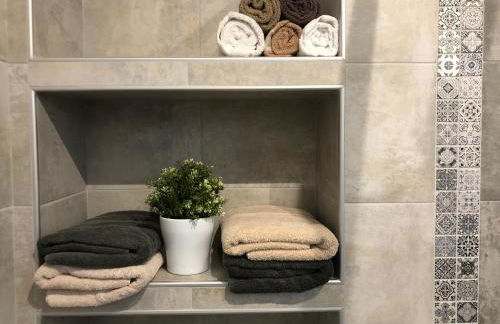 BedinReims luxe wonderful calm in city center, ideal for 2 adults and 3 children free parking - Foto 19