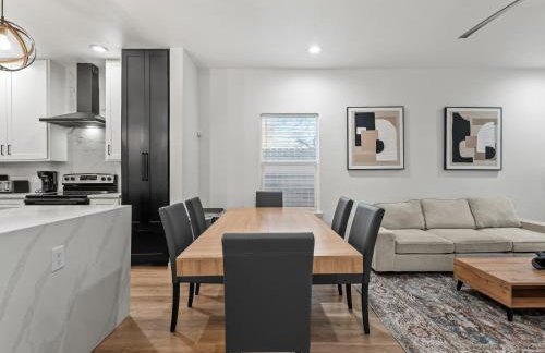 Modern Gem Near Downtown! - Foto 13