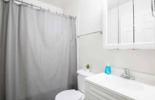 ROSEMARY Comfy 3 BD in Pekin with KING bed - Foto 17