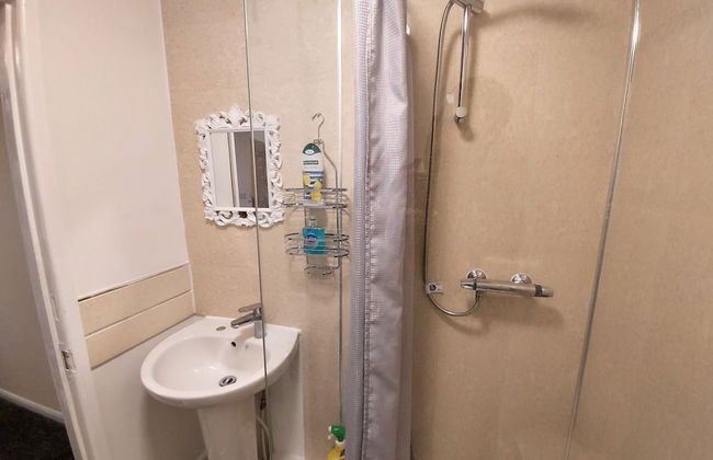 2-beds Studio Located in Parkgate Rotherham - Foto 16