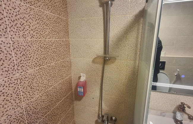 Charming Amman Apartment With Central Air-con & Street Parking - Foto 19