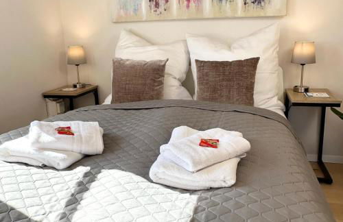 BELLA - Business&Family, Messe Flughafen in 5 min, SmartTV, Netflix, Waschmaschine, 24h Checkin, 35qm - Foto 13