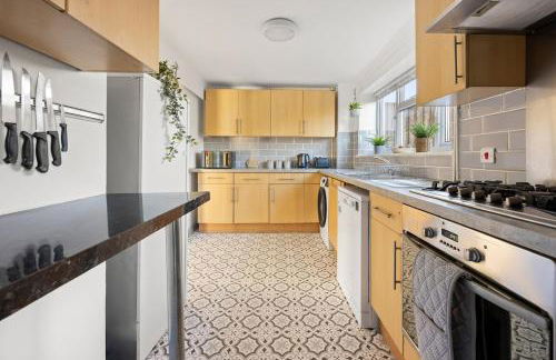 Cosy Oxford Holiday House - 20 min drive to Centre - Foto 41