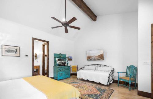 Bent Oak Highland Ranch and Concierge Services - Foto 37