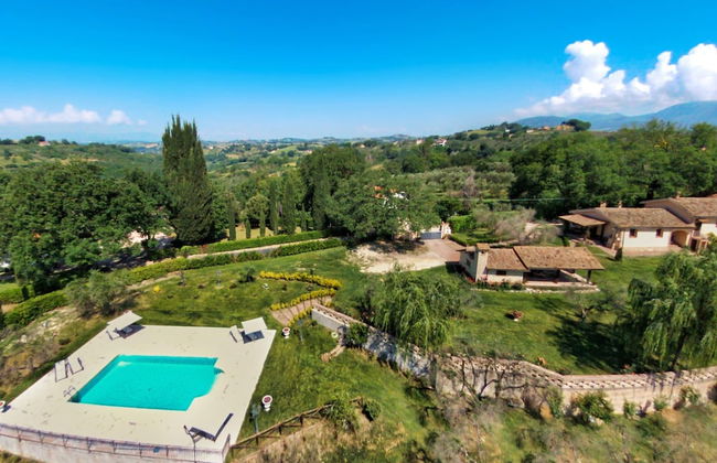 Holiday Home in Selci With Saltwater Pool - Foto 10