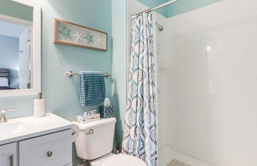 Pool and Lake Access Lovely Monkey Island Getaway - Foto 13