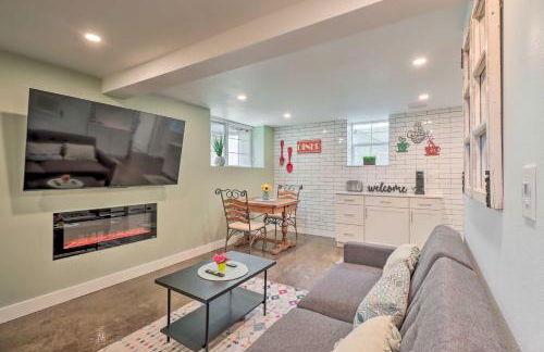 Ski and Hike Cozy Dtwn Reno Studio with Fireplace - Foto 15