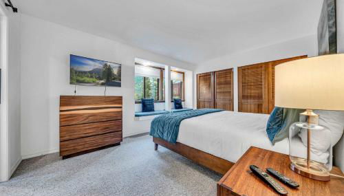 Tahoe Retreat with Decks and Separate Studio - Foto 5