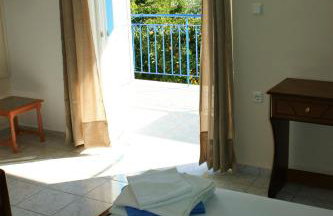 Elena's Family Apartments - Photo 11