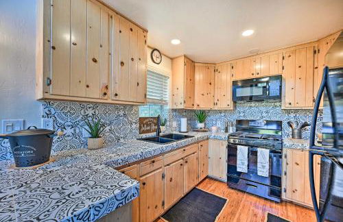 Inviting Julian Home with Scenic View and Hot Tub - Foto 7