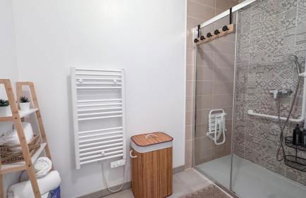 Studio récent avec terrasse Airbus Aéroport - Foto 10