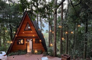 Cabanas da Mata Com Vista para as Montanhas na Serra Gaúcha - Foto 1