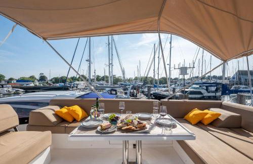 2BR Heated Yacht, Lymington Centre, Beautiful View - Foto 11