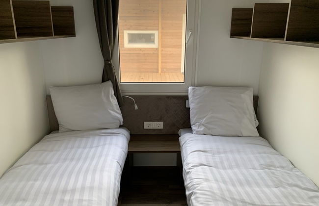 2 bedroom House in Biddinghuizen with swimming pool and terrace - Photo 2