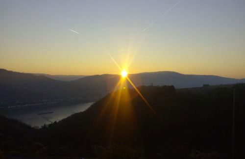 Apartment mit Balkon und Rheinblick by Interhome - Foto 27