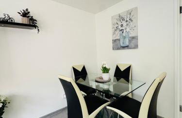 Swanky3Bed HomeModern Kitchen - Foto 24